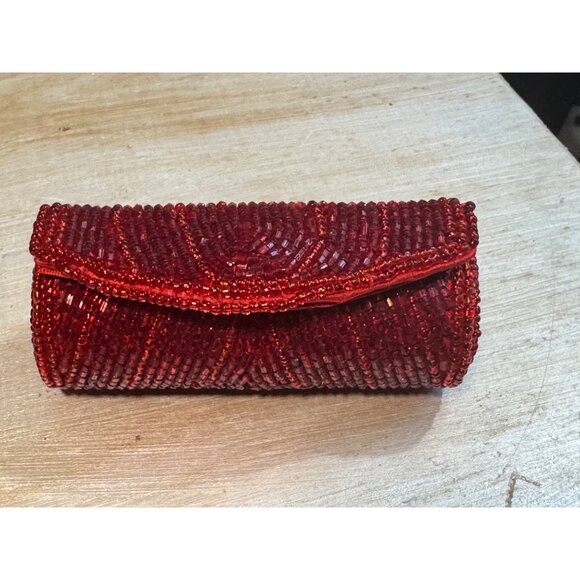 Beaded Red Lipstick Snap Closure & Interior Mirror - Picture 7 of 11